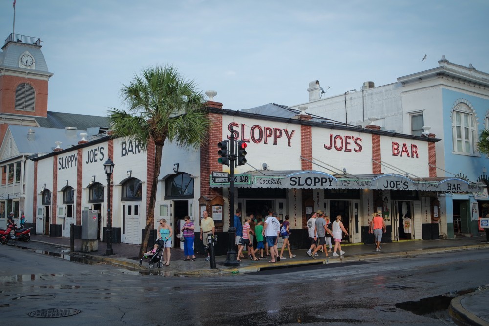 Sloppy Joes Bar