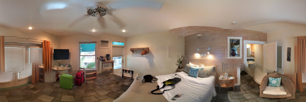 Eden House Small Deluxe Room